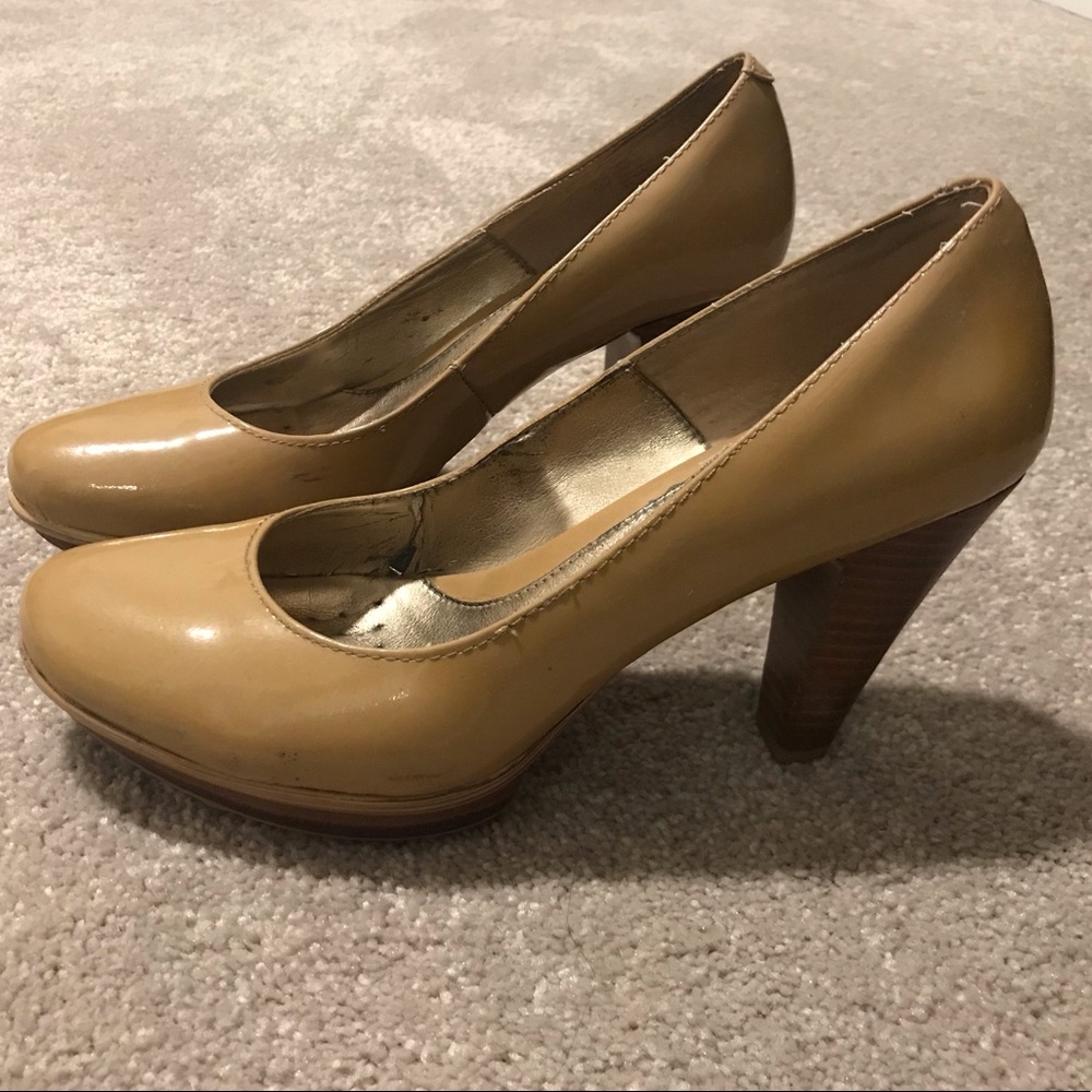 COPY - Sofft Platform Nude Round Toe Heels